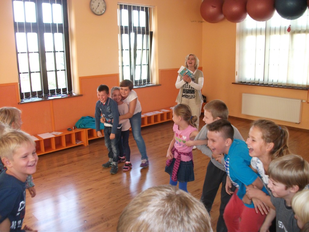 3c czyta sobie w bibliotece (34)