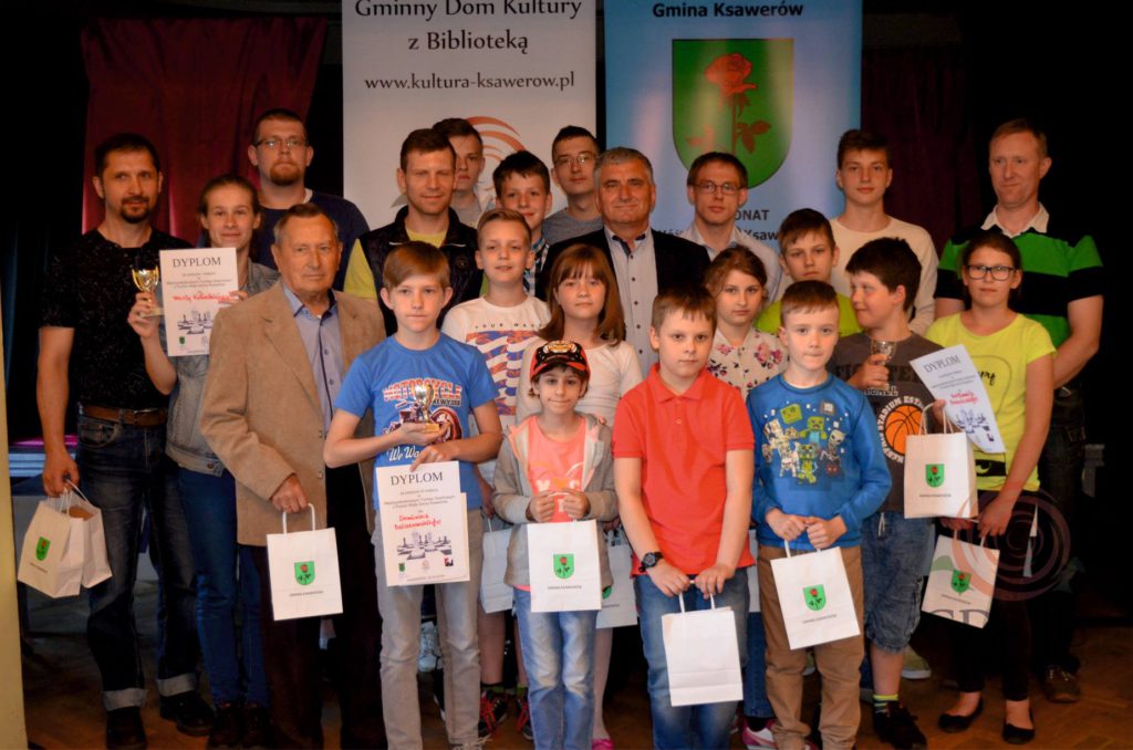 Ucestnicy turnieju szachowego